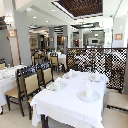 Malvina Hotell Golem (Tirana)