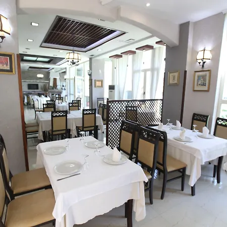 Malvina 3* Golem (Tirana)
