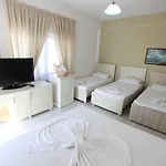 Otel Malvina Golem (Tirana)